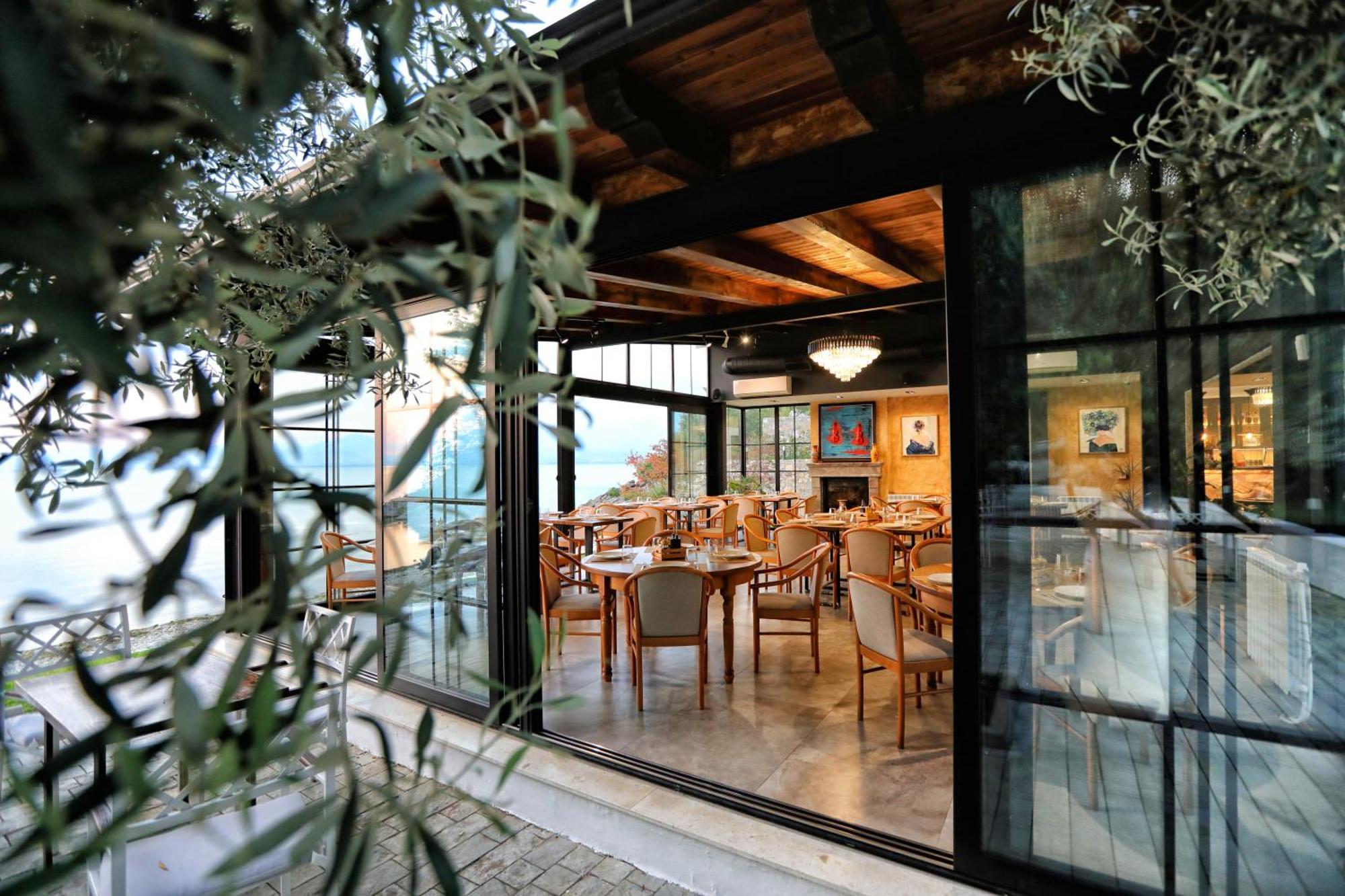 Hotel Labiatan Zogaji Exterior photo
